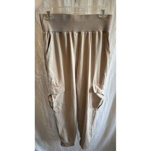 Sincerely Jules Medium Soft Silky Cargo Jogger Pants‎ Legging Cream Tan Pockets